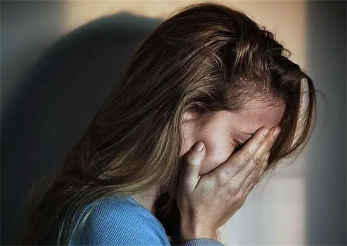 抑郁不安紧张等不良情绪