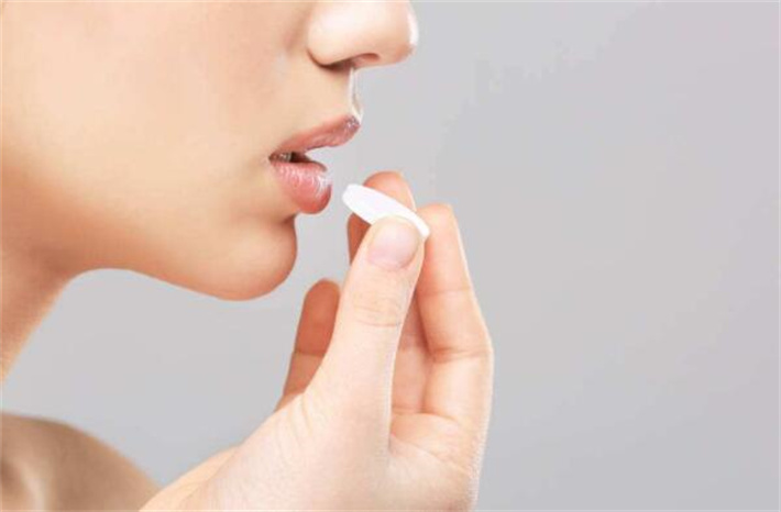 服用抗雄激素药物